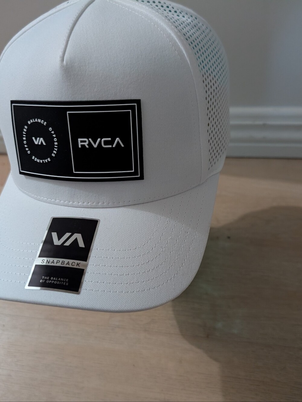 RVCA Amped Up Trucker Snapback - Picture 3 of 9